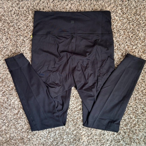 2x All In Motion Everyday Soft Ultra High Rise Leggings - Picture 3 of 4